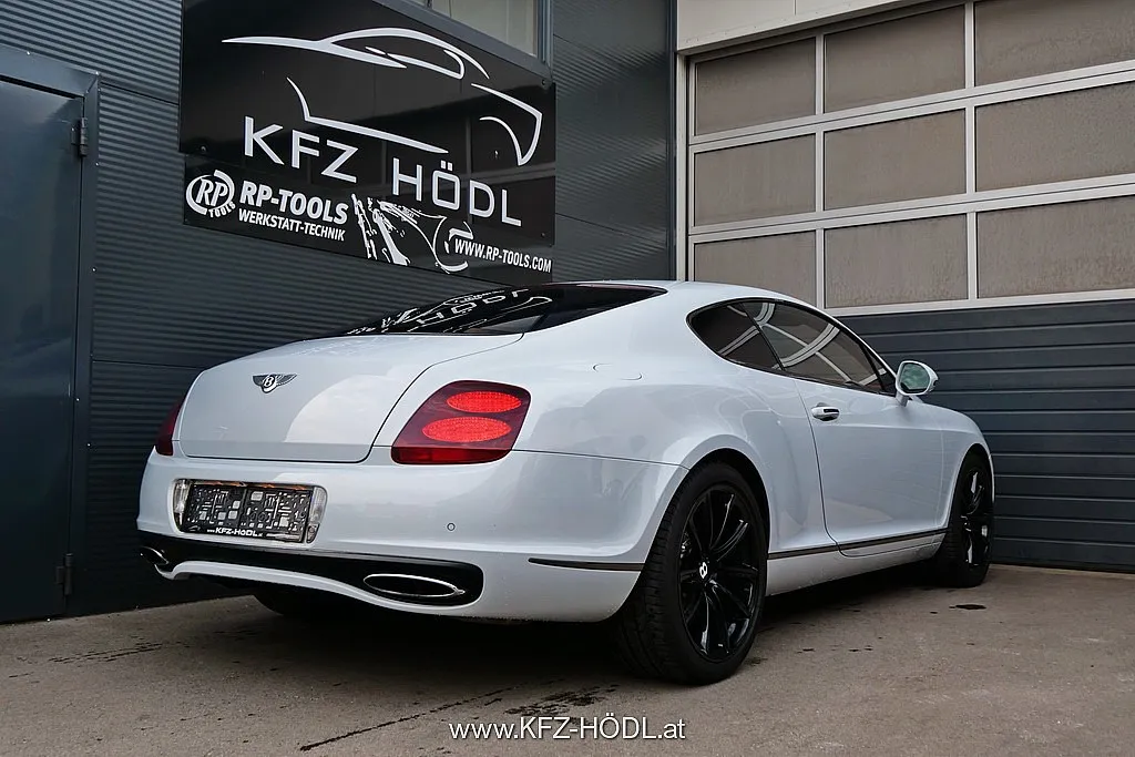 Bentley Continental Supersport Image 2